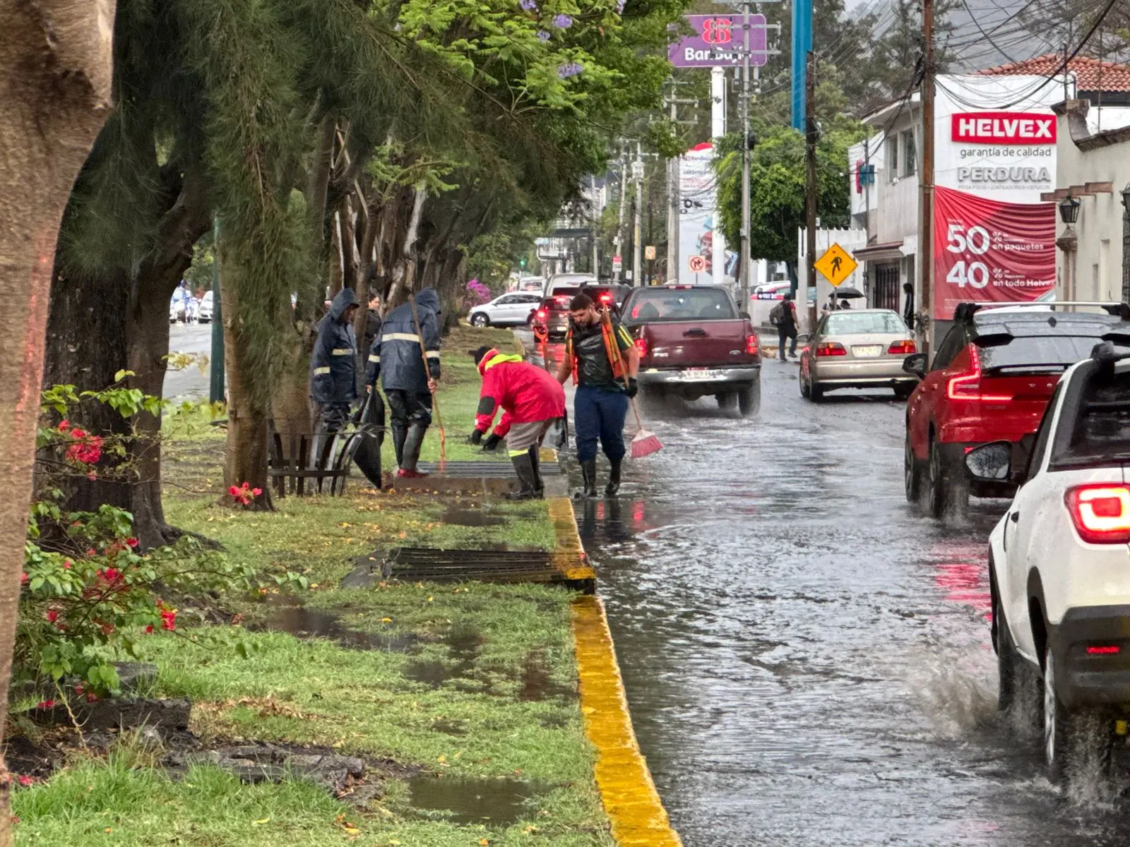 Recorre PC Municipal, Policía Morelia y Servicios Públicos zonas impactadas por la lluvia