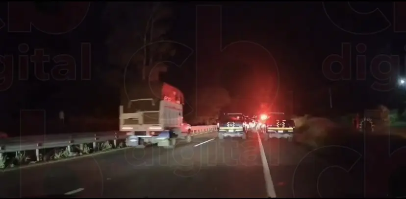 Recuperan camioneta robada tras persecución en Morelia