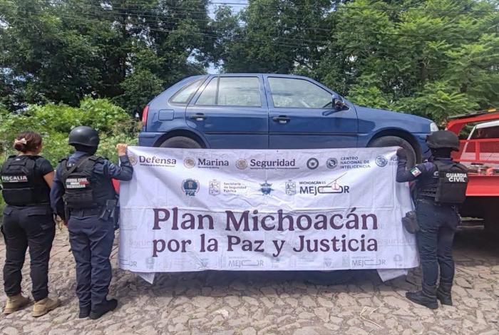 Recuperan dos vehículos robados en Jiquilpan