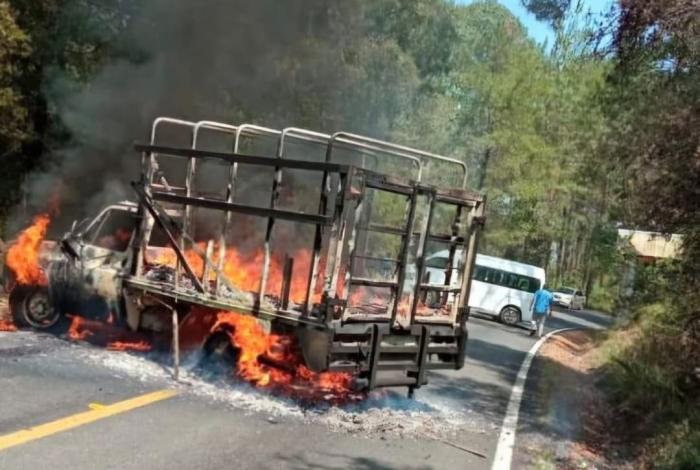Refuerzan seguridad en Charapan tras reporte de enfrentamiento armado