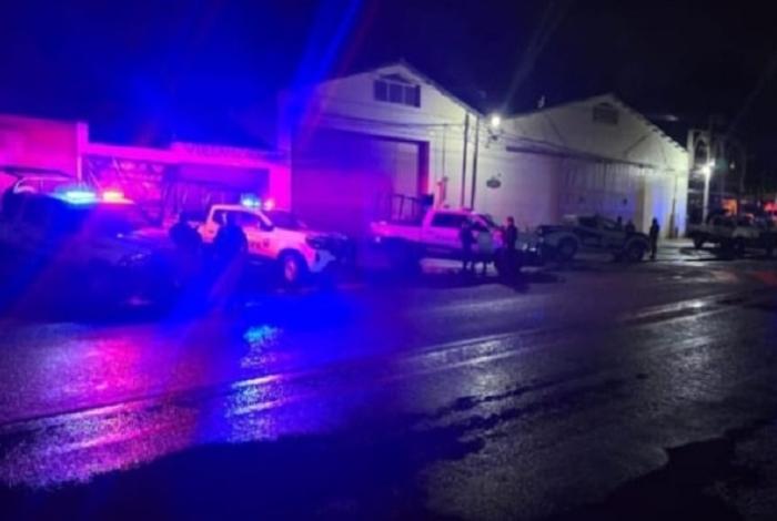 Refuerzan seguridad GN, GN y Ejército en Queréndaro, tras quema de casa de la alcaldesa