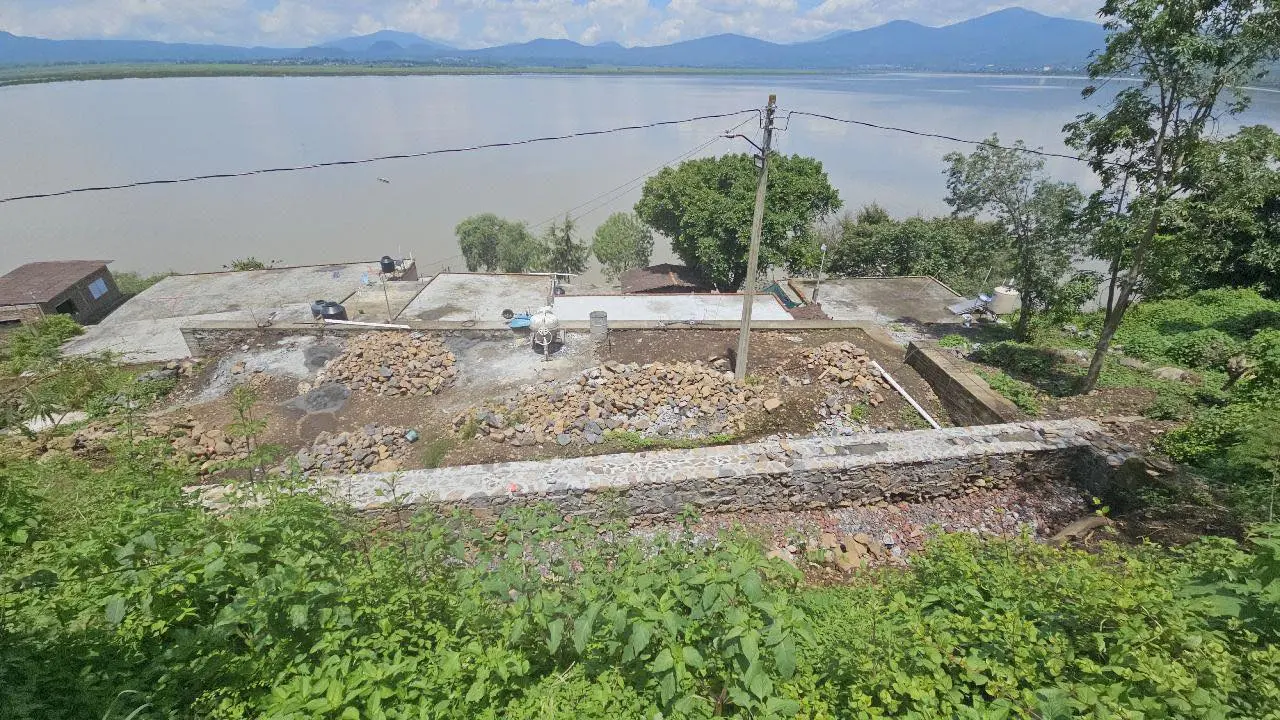 Rehabilita SCOP panteón comunal en la Isla de Tecuena en Pátzcuaro
