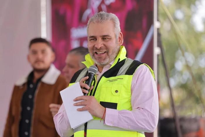 Rehabilitación carretera Maravatío-Contepec impulsará desarrollo del Oriente: Bedolla