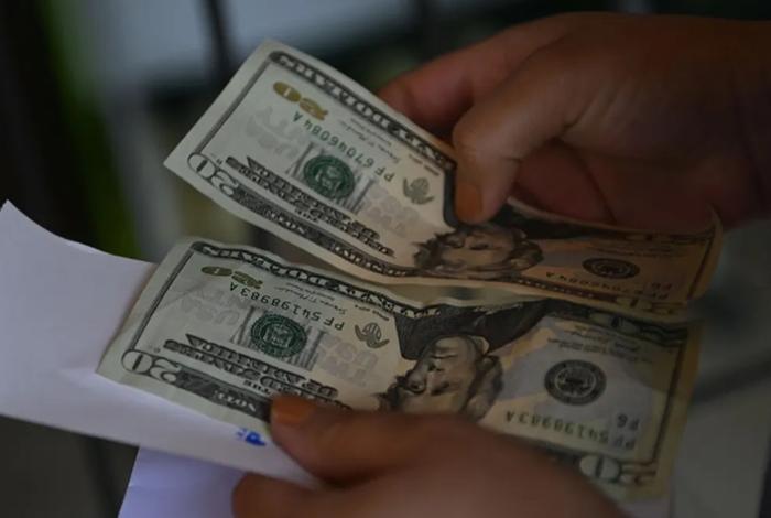 Remesas superan los 19 mil 600 millones de dólares y se mantienen al alza