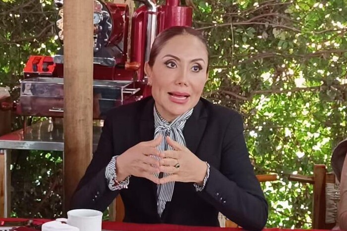  Renuncia Minerva Bautista a 30 años de militancia en el PRD