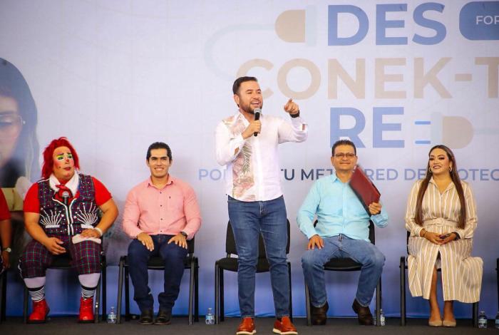 Respalda Reyes Galindo acciones para prevenir riesgos digitales entre la comunidad estudiantil del Distrito 22