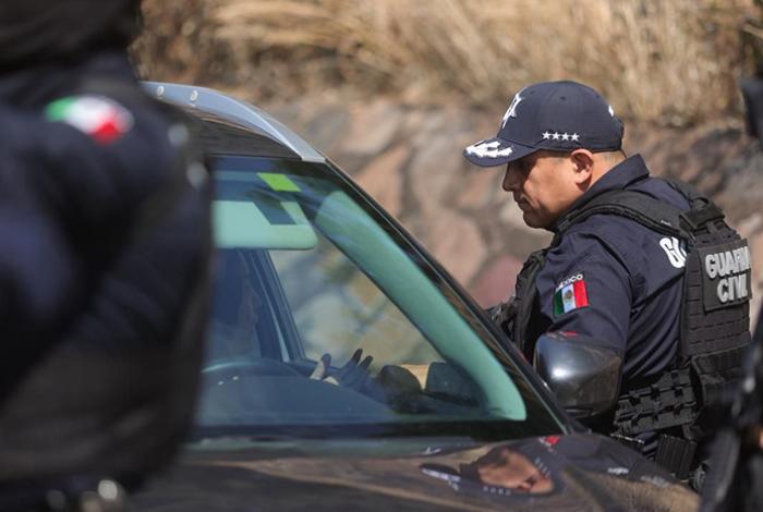 Retiran 85% de bloqueos carreteros en Michoacán; continúan operativos conjuntos