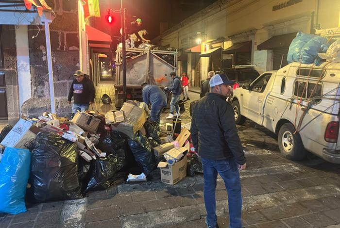 Retiran más de 70 toneladas de basura tras El Grito y el desfile en el centro de Morelia