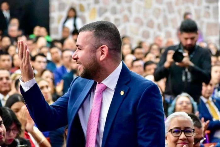 Reyes Galindo, cumple con el perfil para ser el próximo presidente del Congreso