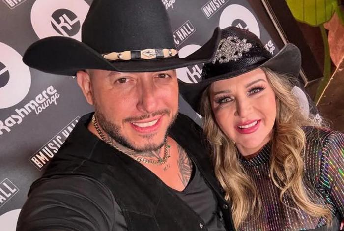 Rumores de romance entre Alicia Villarreal e influencer