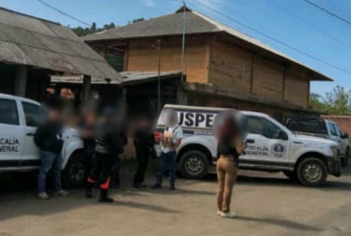 Sacan a hombre de su vivienda y lo asesinan a balazos, en Salvador Escalante