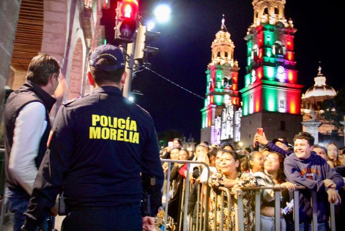 Saldo blanco durante los festejos por el 260 Aniversario del Natalicio de Don José María Morelos y Pavón