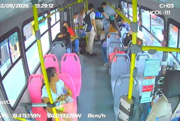 Salvan la vida a pasajero en Uruapan gracias a botón de pánico en combi