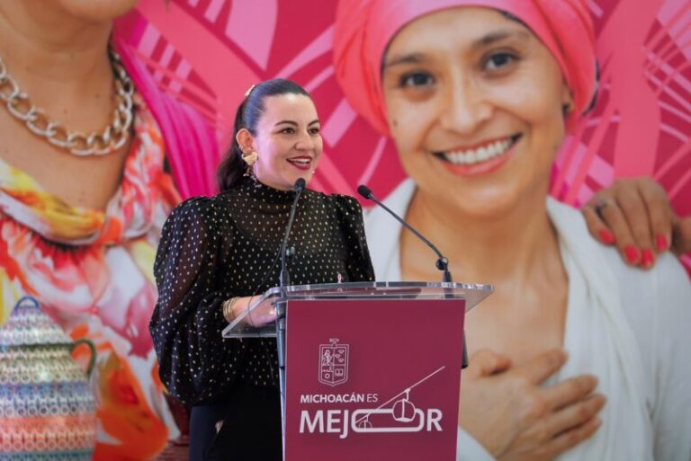 Se han brindado 3 mil 300 apoyos para mujeres con cáncer de mama: Andrea Serna