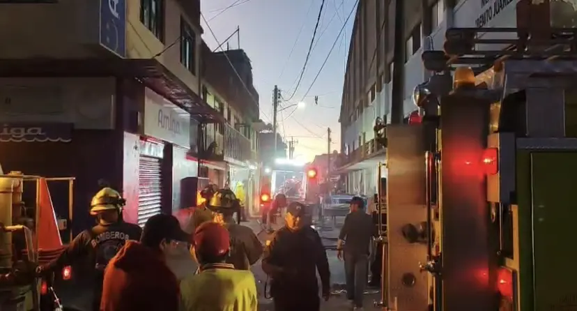 Se incendia local en el auditorio municipal