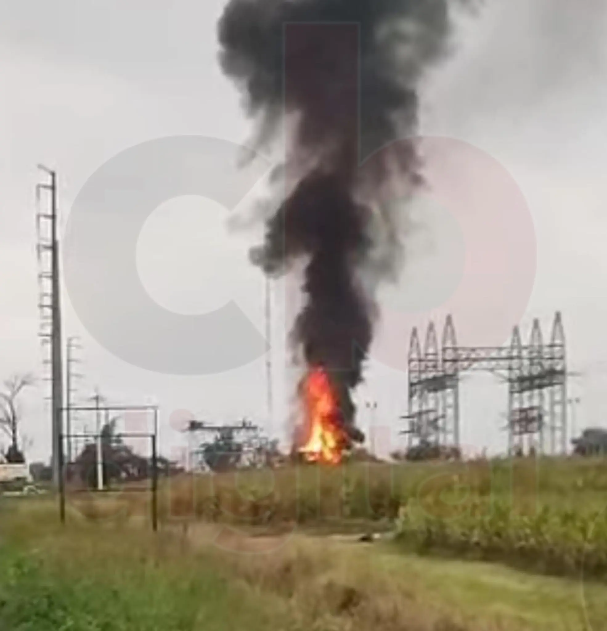 Se incendia subestación de CFE en Maravatío