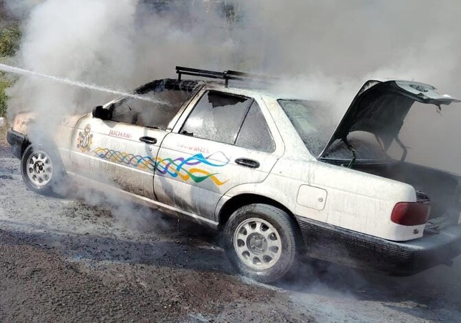 Se incendia unidad del transporte público de los Once Pueblos