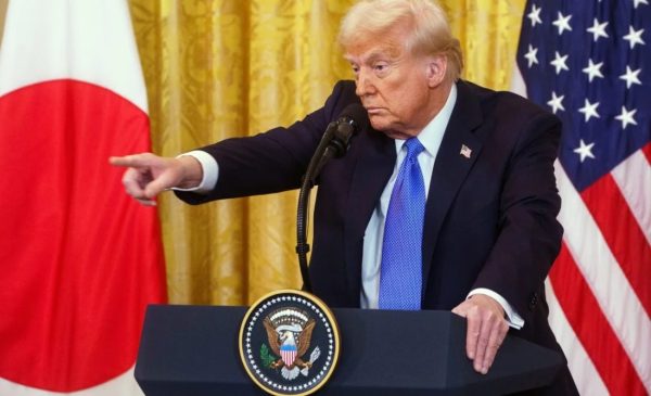 ‘Se lo dije a Sheinbaum’: Trump insiste que los cárteles controlan México