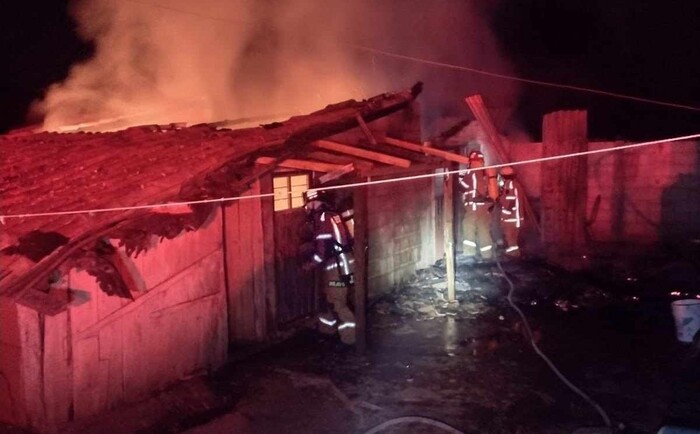 Se quema vivienda en la comunidad de Tirio