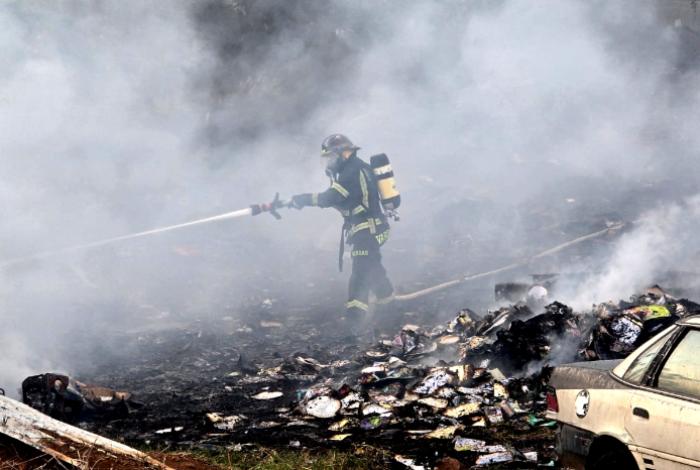 Se registra incendio en “deshuesadero” de Tacámbaro