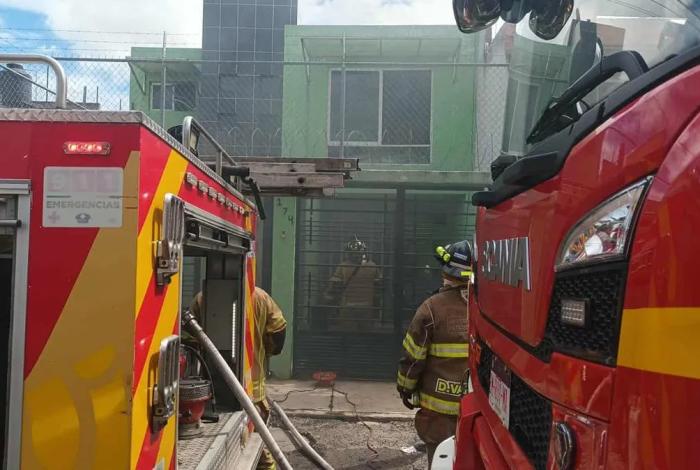 Se registra incendio en un domicilio de la Arriaga Rivera en Morelia