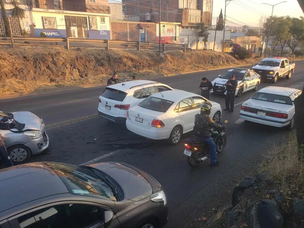 Se registran 2 choques en la Av. Madero Poniente de Morelia