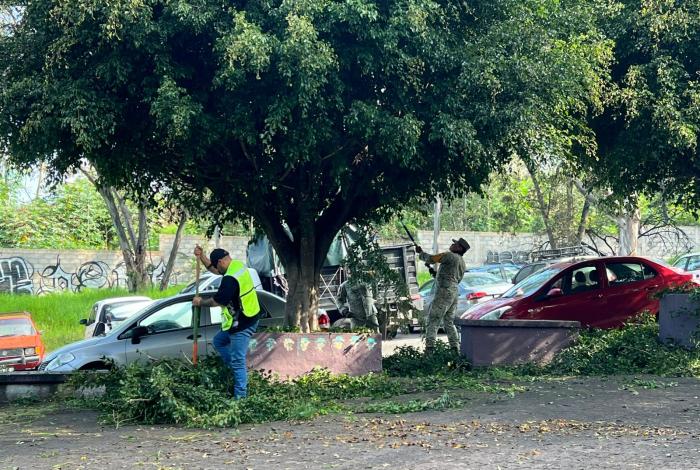 Secretaría de Servicios Públicos encabeza jornada de limpieza en colonias Juana Pavón y Fuentes de Morelia