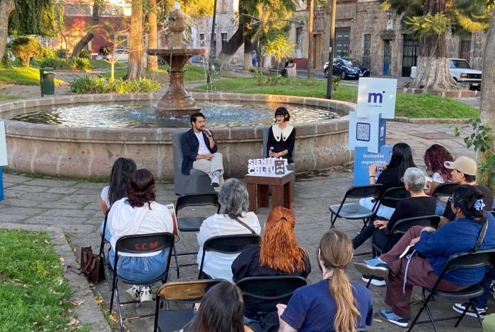 SeCultura Morelia realiza con éxito conversatorio con Roberto Abad