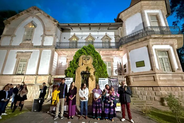 Secum inaugura en Macaz exposición póstuma de Chez Marabel