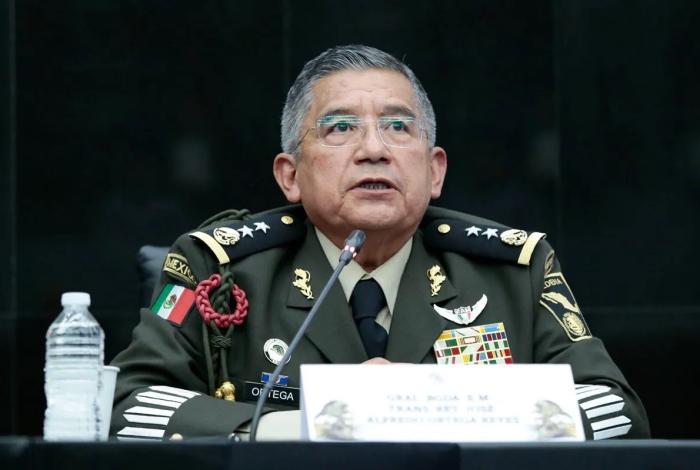 Sedena sin Programa de Seguridad Nacional: General Reyes Ortega destapa vacío estratégico en el Senado