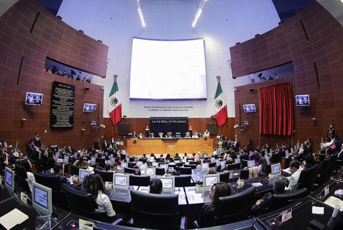 Senadores aprueban reformas para reforzar las acciones contra el lavado de dinero