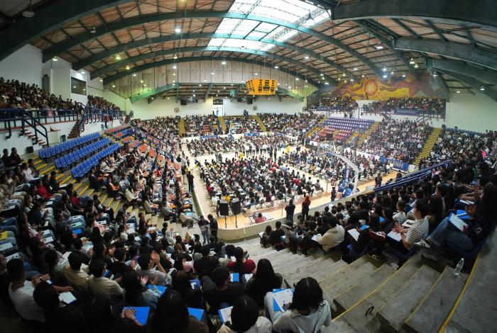 Será un proceso de ingreso justo, señala Yarabí Ávila ante más de dos mil 400 aspirantes