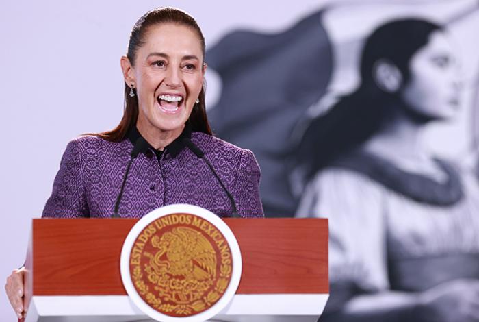 Sheinbaum defiende prohibir doble nacionalidad a presidentes y gobernadores de México