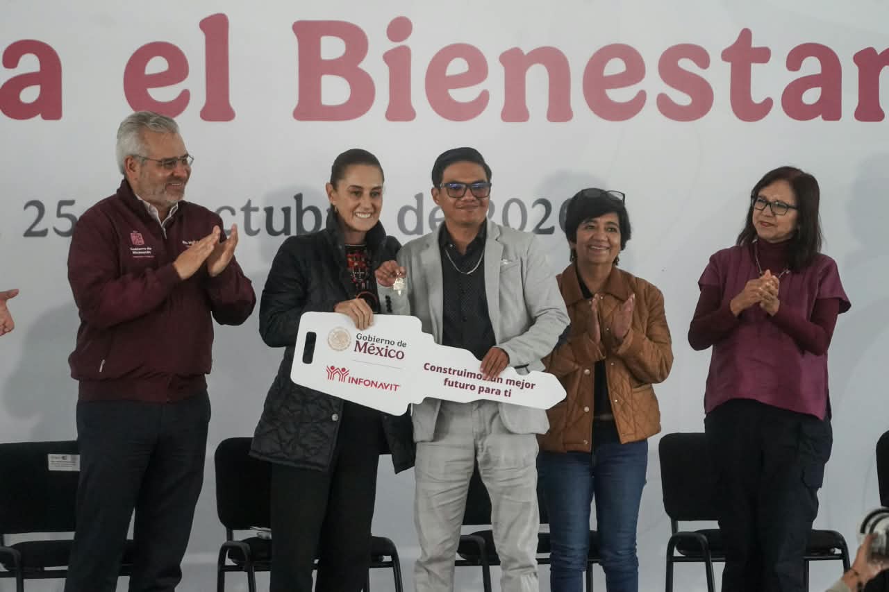 Sheinbaum entrega primeras 931 viviendas del Bienestar en Morelia