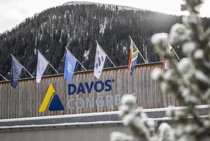 Sheinbaum no irá a Davos; la representará la secretaria de Medio Ambiente