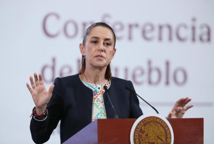 Sheinbaum pide "precaución" a mexicanos en EUA ante posibles redadas en festejos patrios