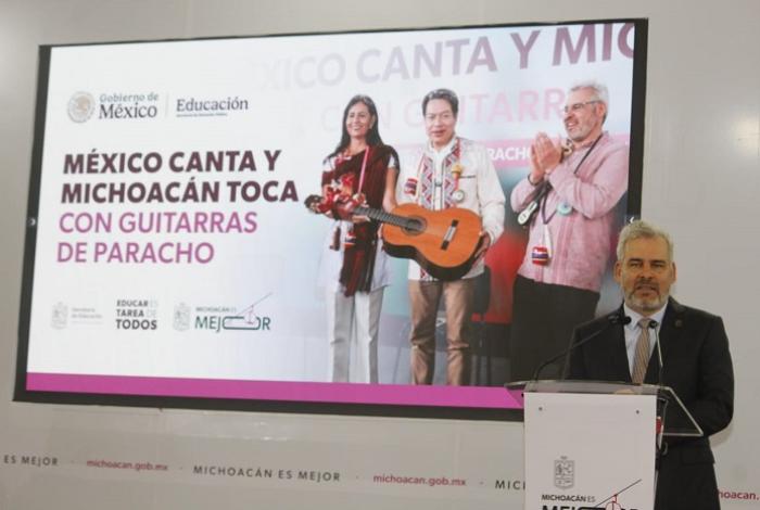 Sheinbaum pidió a Bedolla atender malas ventas de guitarras en Paracho; lauderos acusan a China