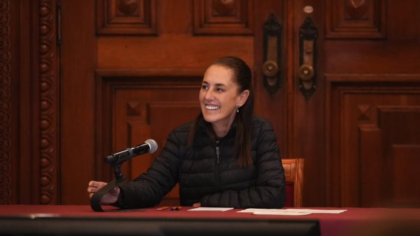 Sheinbaum revisa con Bedolla y gobernadores avances de Vivienda e IMSS-Bienestar