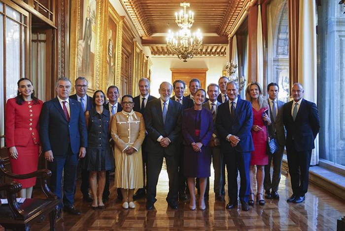 Sheinbaum se reúne con empresarios para dialogar acerca del Plan México