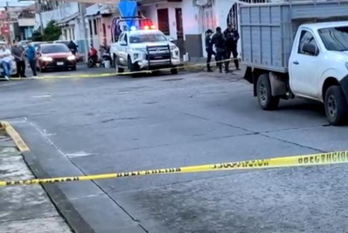 Sicarios persiguen y as3sinan a un hombre en Uruapan