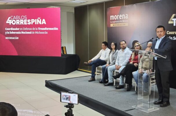 Siempre con diálogo y construcción se debe desarrollar la vida política: Carlos Torres Piña