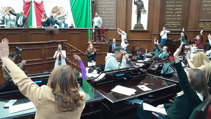 Sin consulta, aprueba Congreso de Michoacán reformas constitucionales indígenas