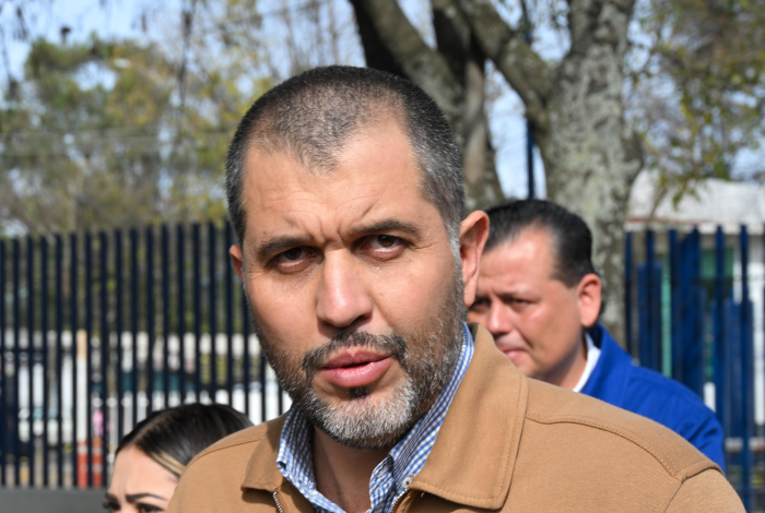 Sin municiones, escoltas de René Valencia