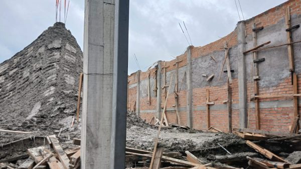 Sin permisos, obra en Caja Grande, con ocho lesionados 