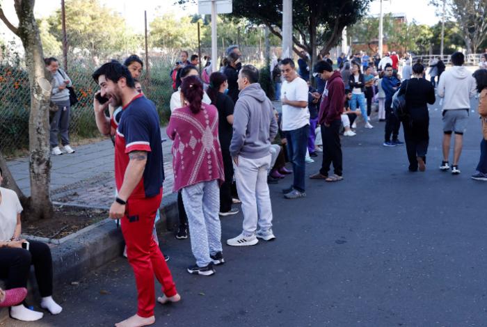 Sismo de 7.4 sacude Colombia con graves daños materiales en varias ciudades