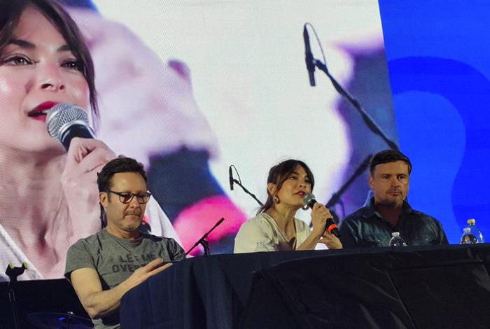 Smallville celebra 25 años con sus actores principales en convención de cómics en México
