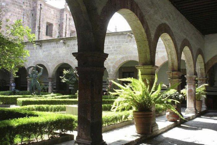 Soprano, tenores y orquesta, Conservatorio de las Rosas invita al Teatro Ocampo a la escena la Ópera “El Murciélago”