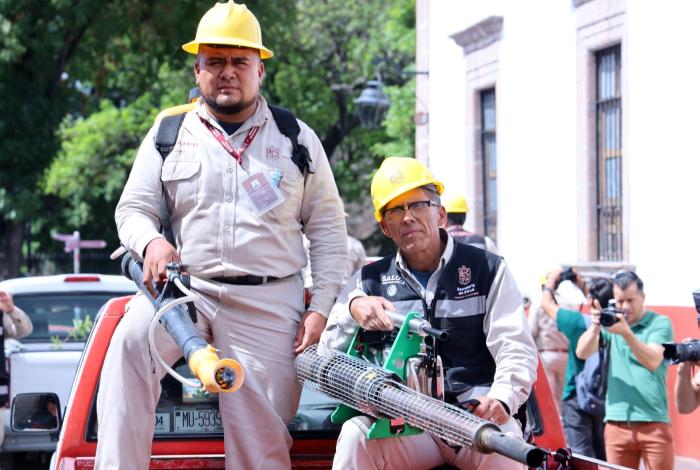 SSM te dice cómo identificar a los brigadistas oficiales que trabajan contra el dengue