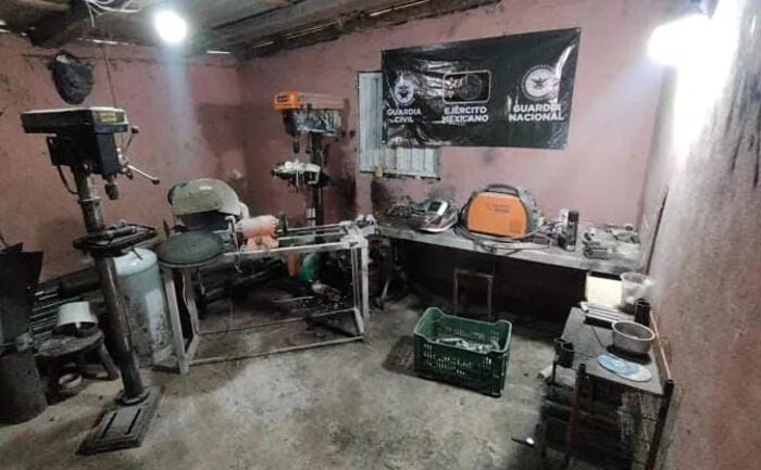 SSP desmantela bodega para fabricación de artefactos explosivos en Apatzingán