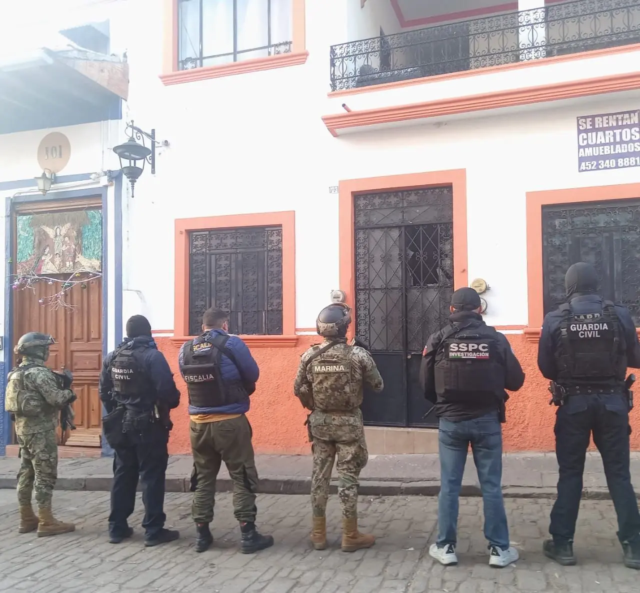 SSP detiene a una mujer, asegura droga y equipo electrónico en Uruapan